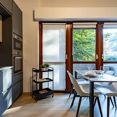 - Monza Milano - Garage Privato Apartment Vimercate